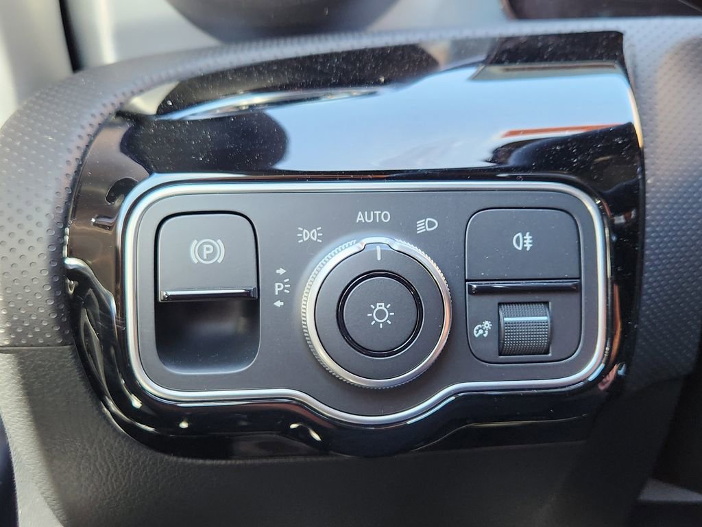 New 2026 Mercedes-Benz CLA 250 4MATIC image 21