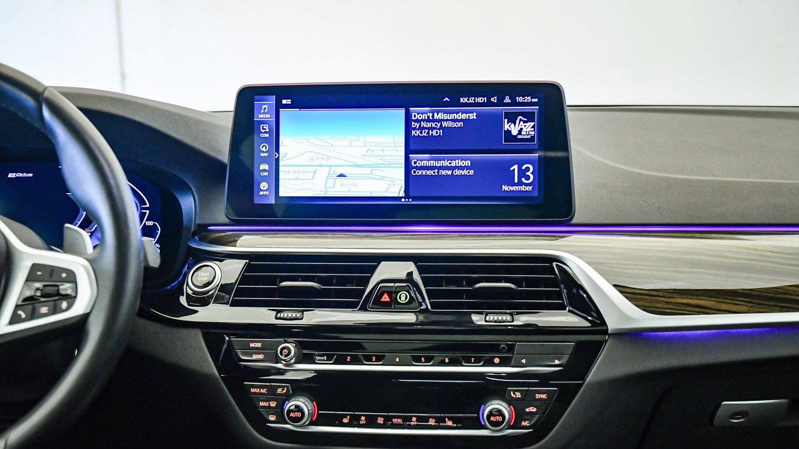 Certified 2022 BMW 530e w/ Premium Package image 14