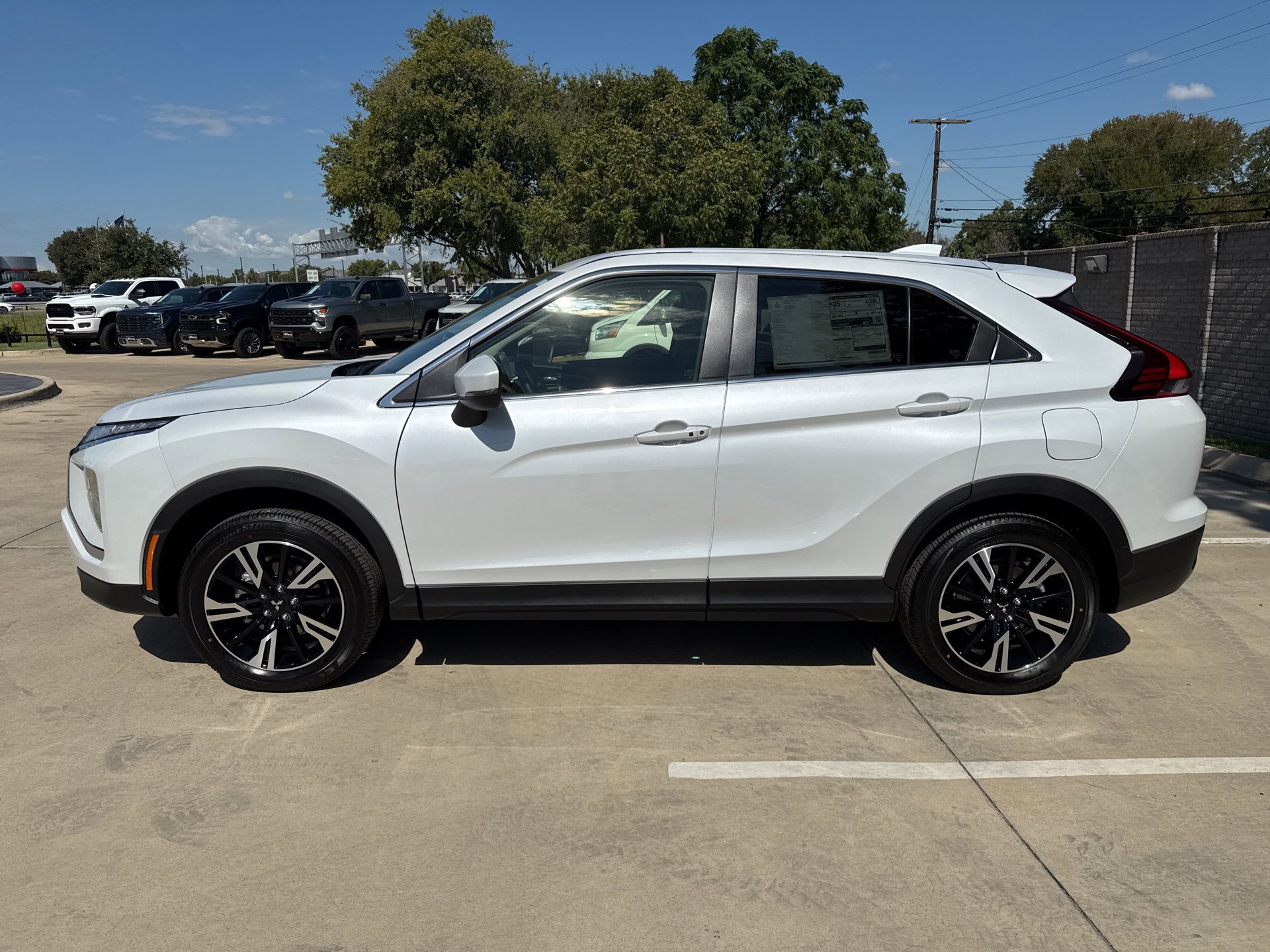 New 2026 Mitsubishi Eclipse Cross SE image 4