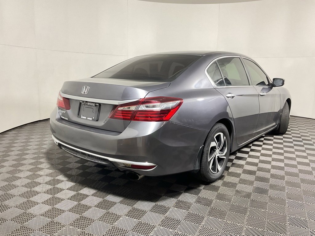 Used 2017 Honda Accord LX image 13