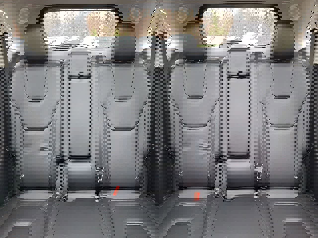 Used 2021 Ford Edge Titanium image 13