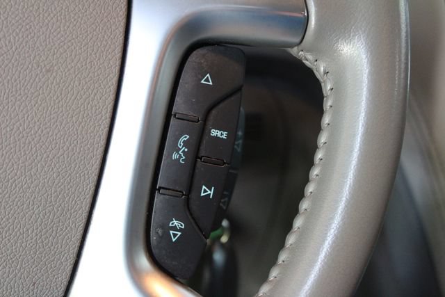 Used 2017 Chevrolet Traverse LT w/ True North Edition FWD image 17
