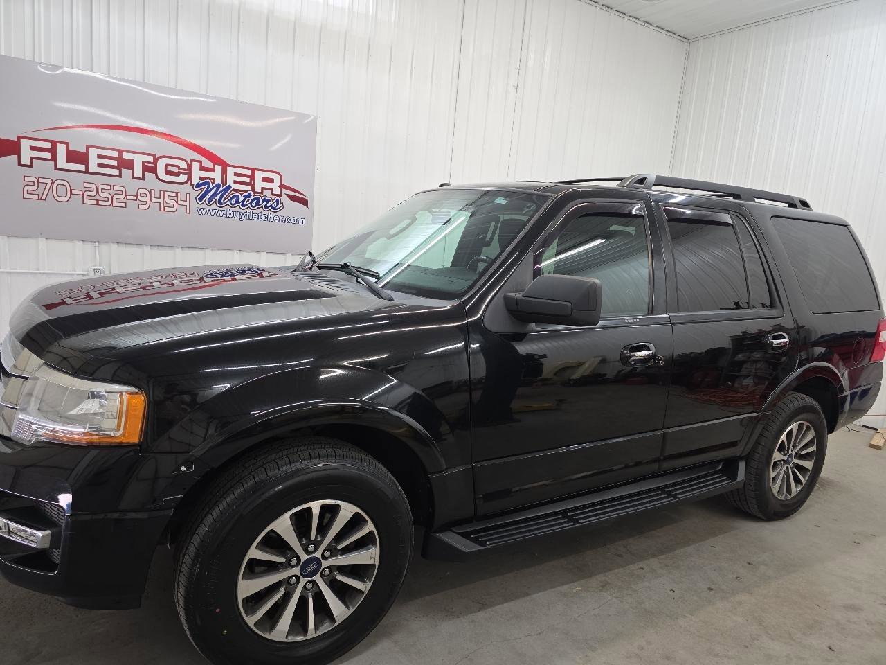 Used 2016 Ford Expedition XLT AWD/4WD image 2