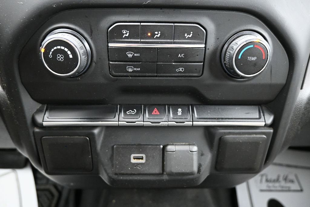 Used 2020 Chevrolet Silverado 1500 Custom w/ Custom Value Package AWD/4WD image 19