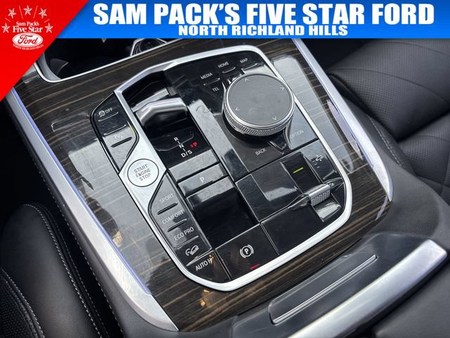 Used 2024 BMW X7 xDrive40i AWD/4WD image 29
