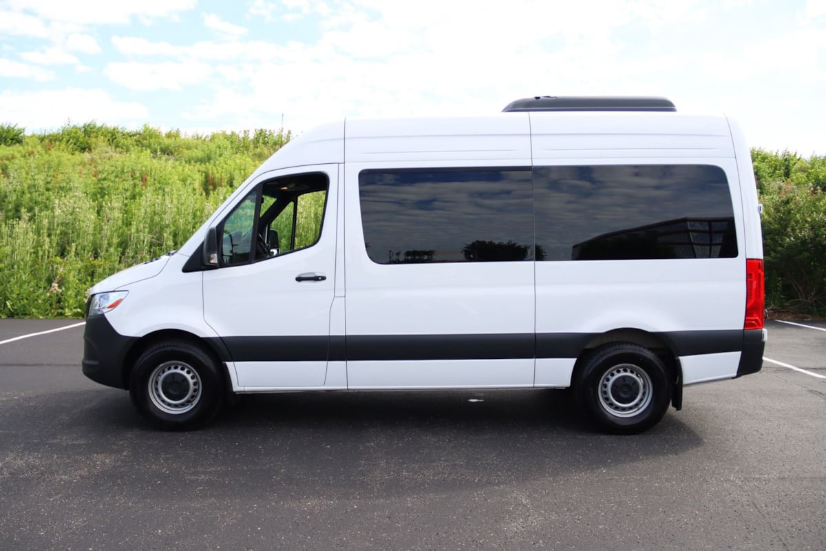 Used 2024 Mercedes-Benz Sprinter 2500 image 7