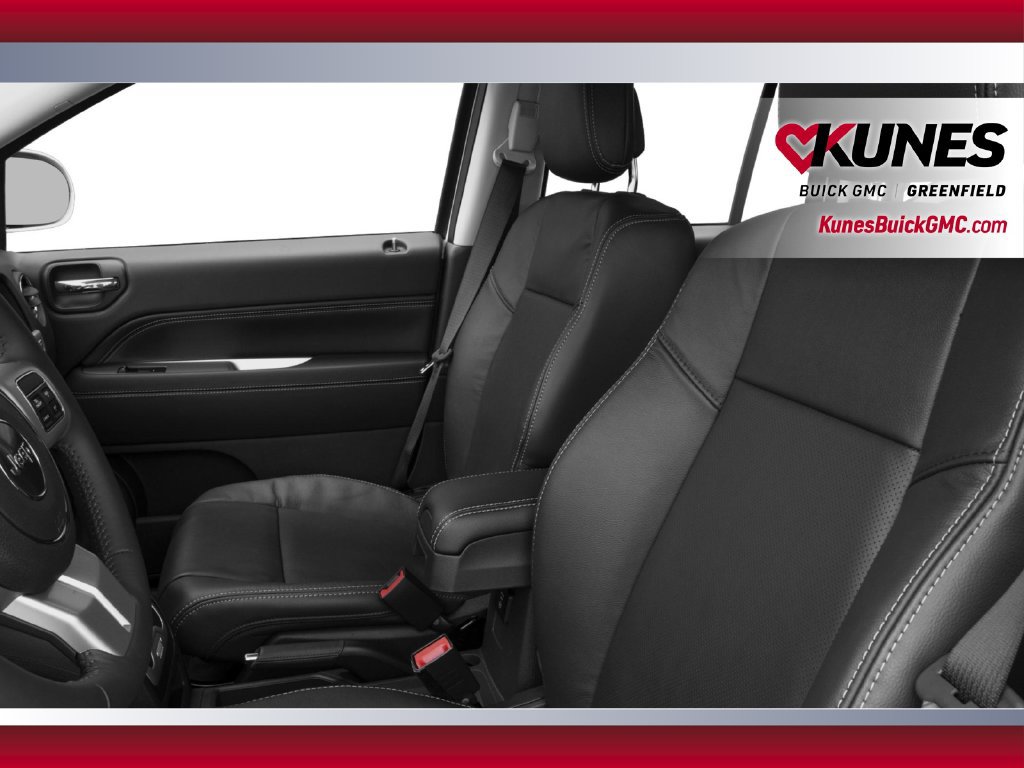 Used 2016 Jeep Compass Latitude FWD image 8