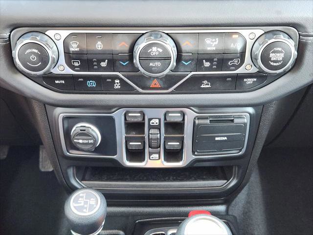 Certified 2025 Jeep Wrangler Sahara image 27