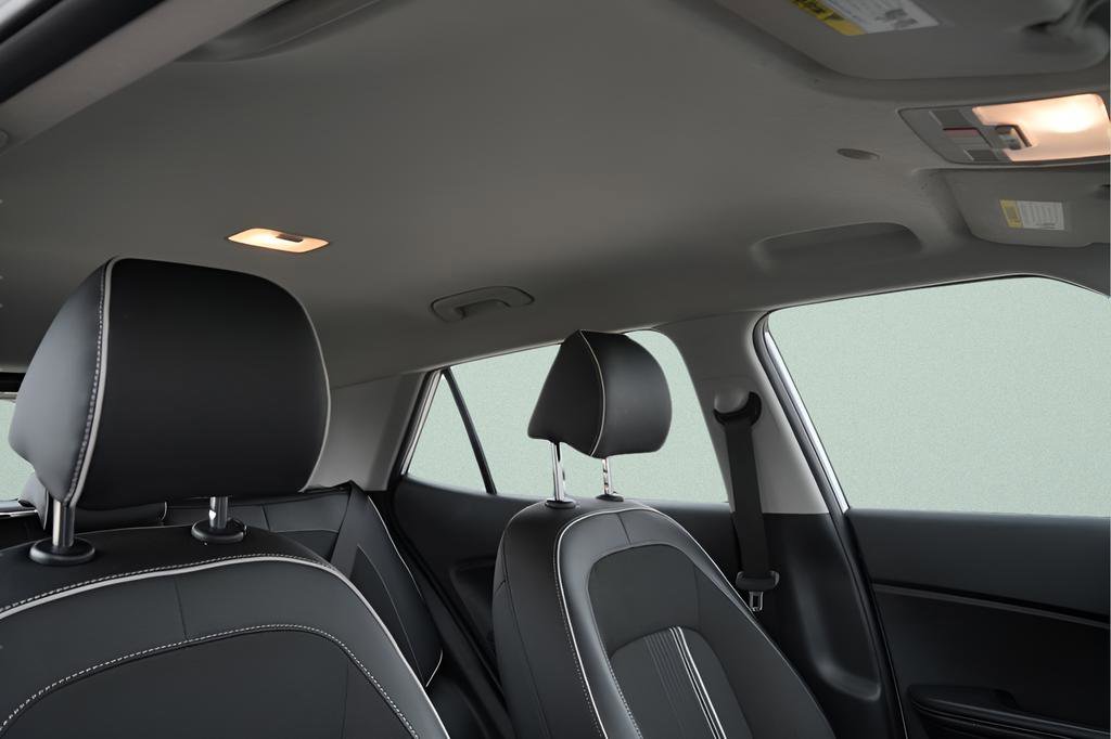 Certified 2023 Hyundai Venue Limited FWD image 13