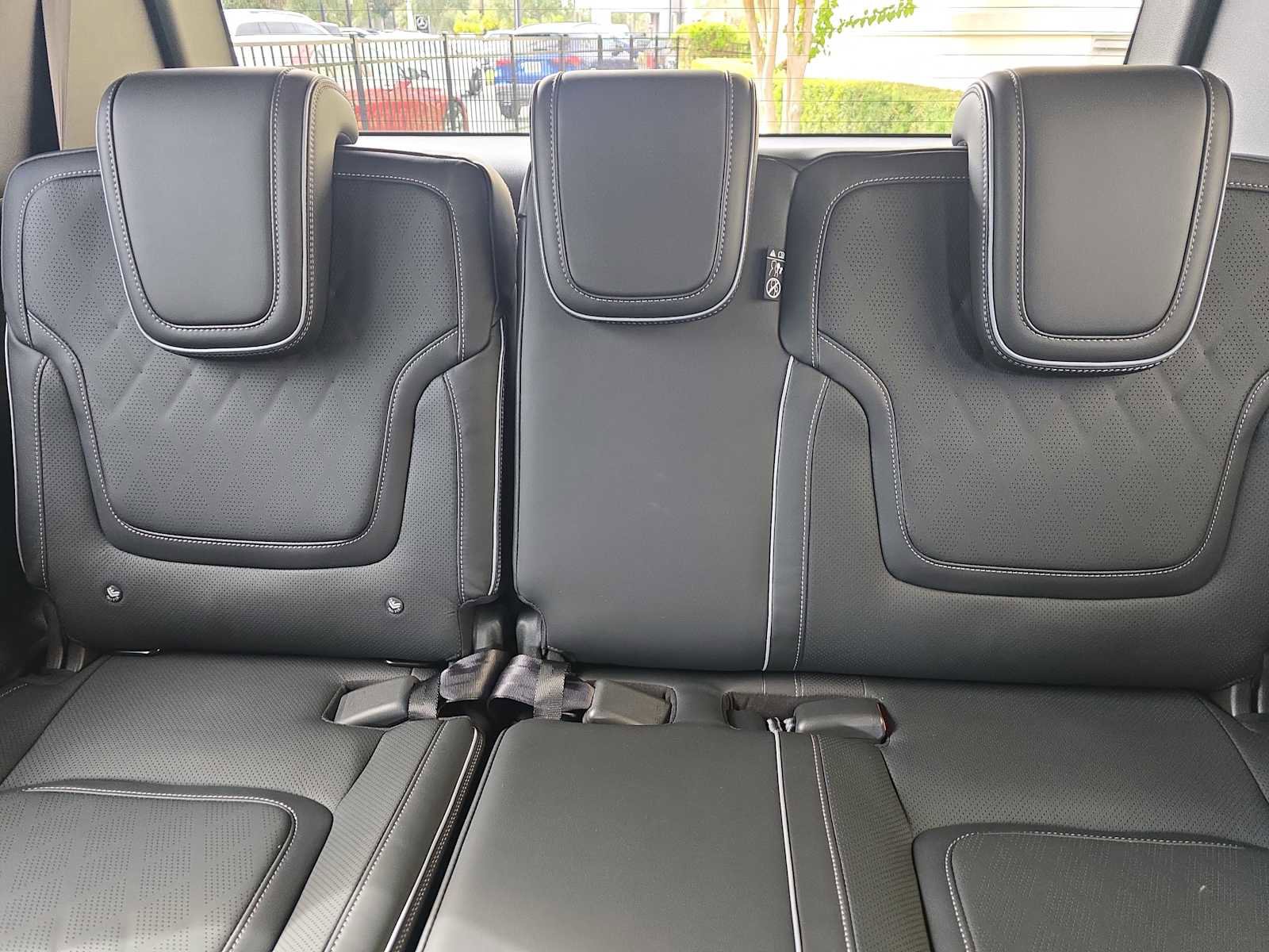 New 2026 INFINITI QX80 Autograph w/ Premium Cargo Package image 11