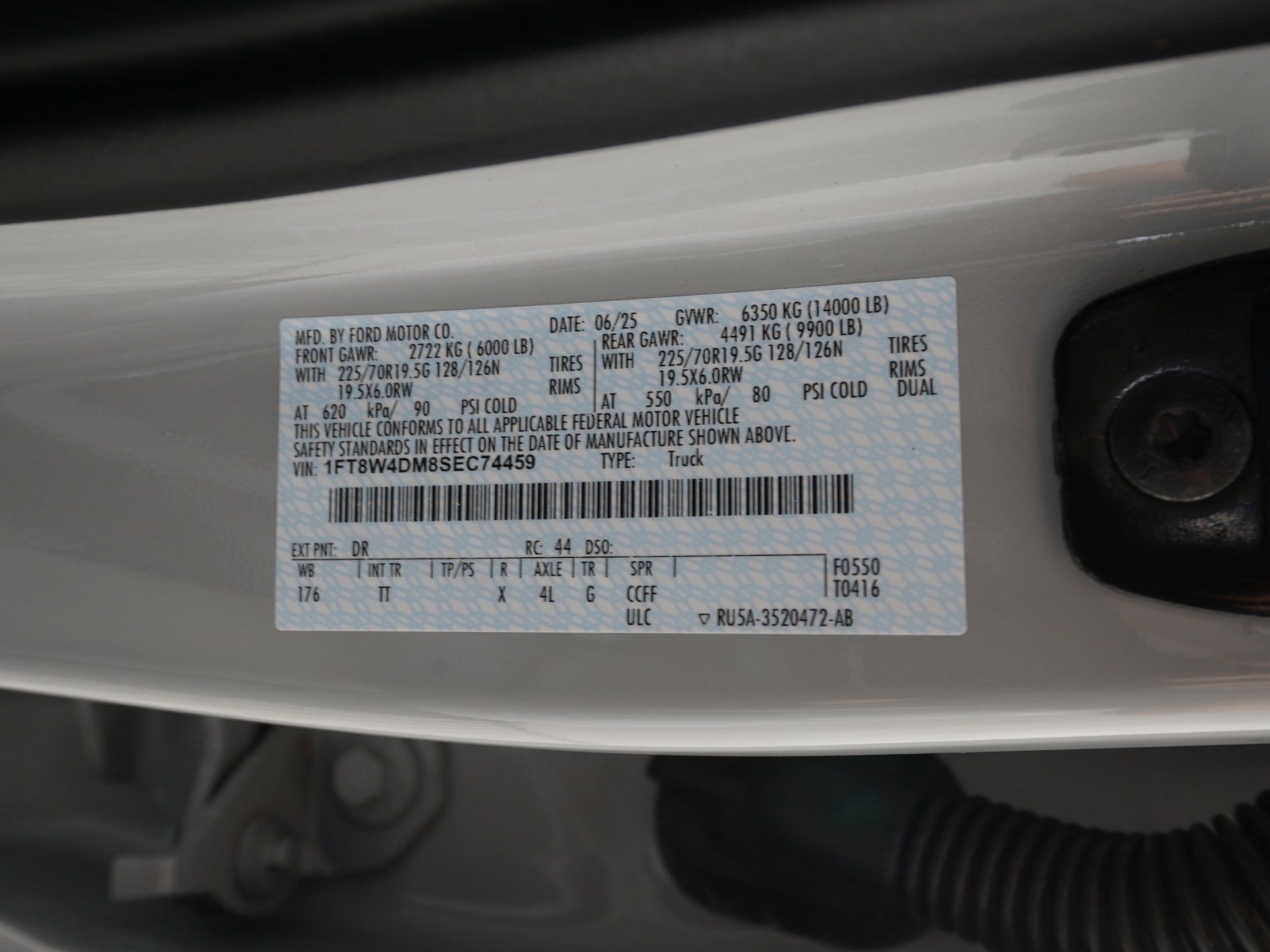 Used 2025 Ford F450 Platinum w/ Platinum Plus Package image 40