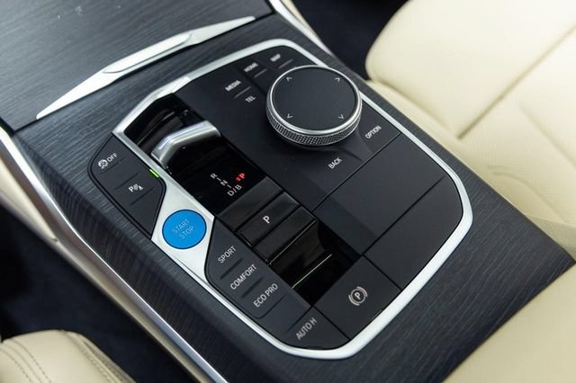Certified 2025 BMW i4 xDrive40i w/ Premium Package AWD/4WD image 23