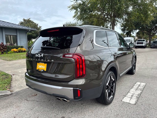 Used 2025 Kia Telluride S FWD image 7