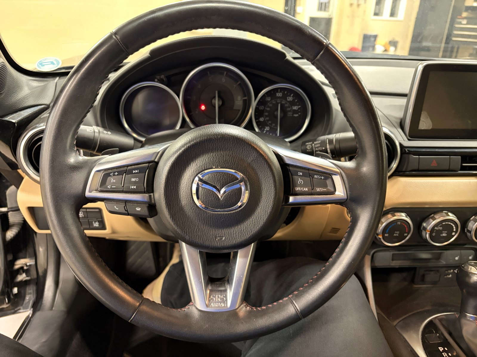 Used 2016 MAZDA MX-5 Miata Grand Touring RWD image 20