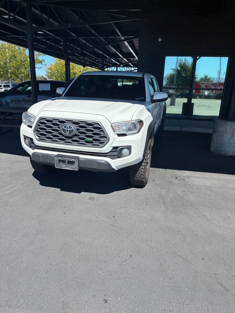 Used 2021 Toyota Tacoma TRD Off-Road w/ Blackout Package (TMS) AWD/4WD image 11