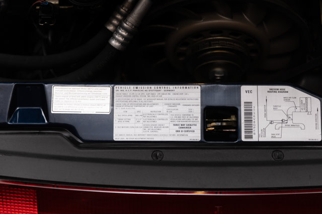 Used 1997 Porsche 911 Carrera RWD image 40