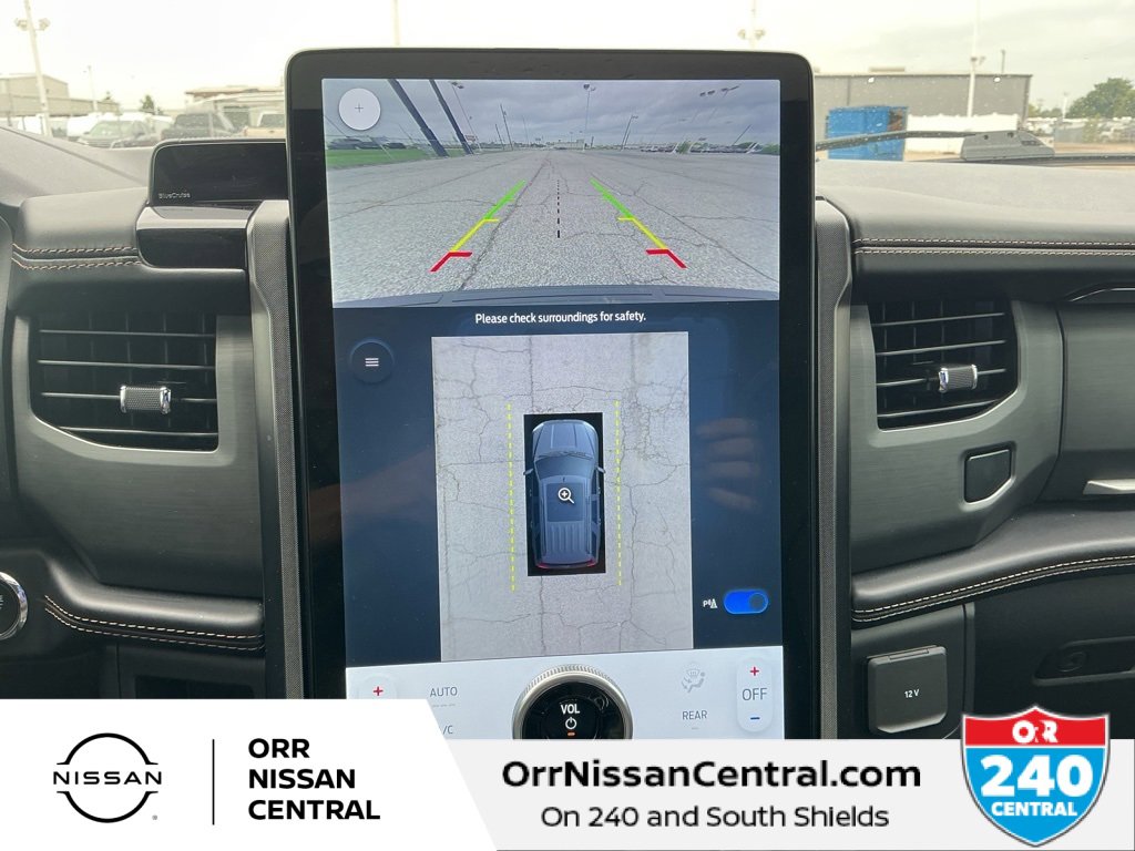 Used 2022 Ford Expedition Platinum image 25