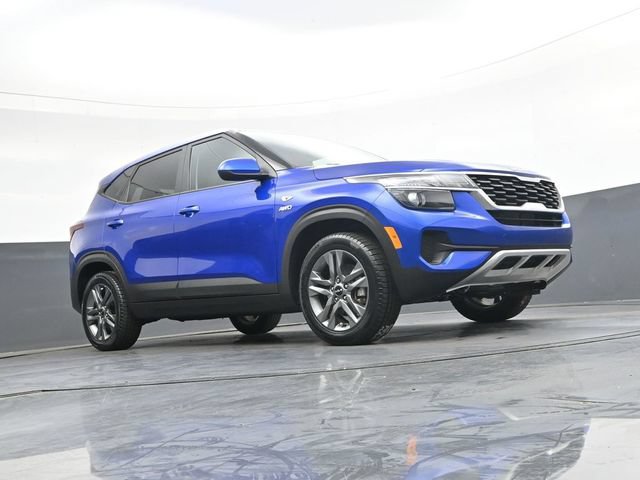 Used 2023 Kia Seltos LX AWD/4WD image 32