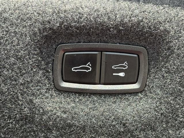 Used 2023 Audi e-tron GT Prestige w/ Prestige Package image 11