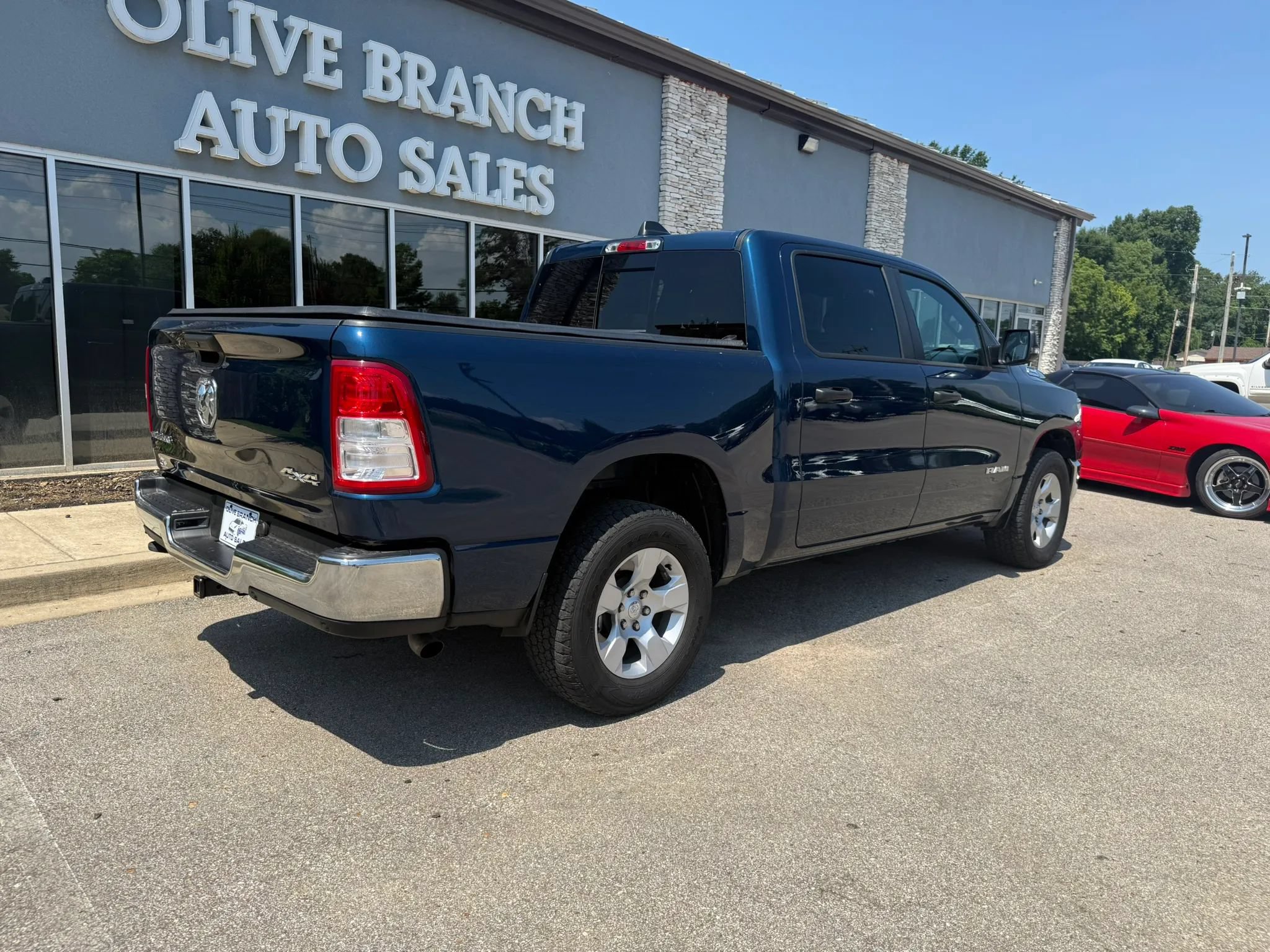 Used 2023 RAM 1500 Big Horn AWD/4WD image 7