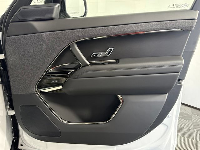 New 2026 Land Rover Range Rover Sport Dynamic SE AWD/4WD image 21