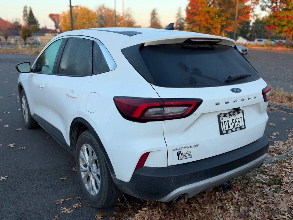 Used 2023 Ford Escape Active FWD image 2