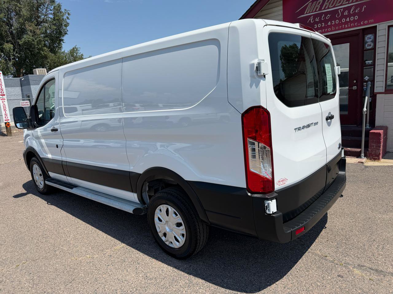 Used 2025 Ford Transit 250 Low Roof w/ Exterior Upgrade Package RWD image 7