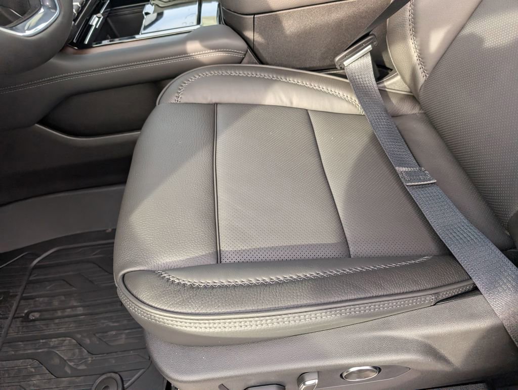 New 2026 GMC Yukon XL Denali w/ Sun & Power Step Package image 22