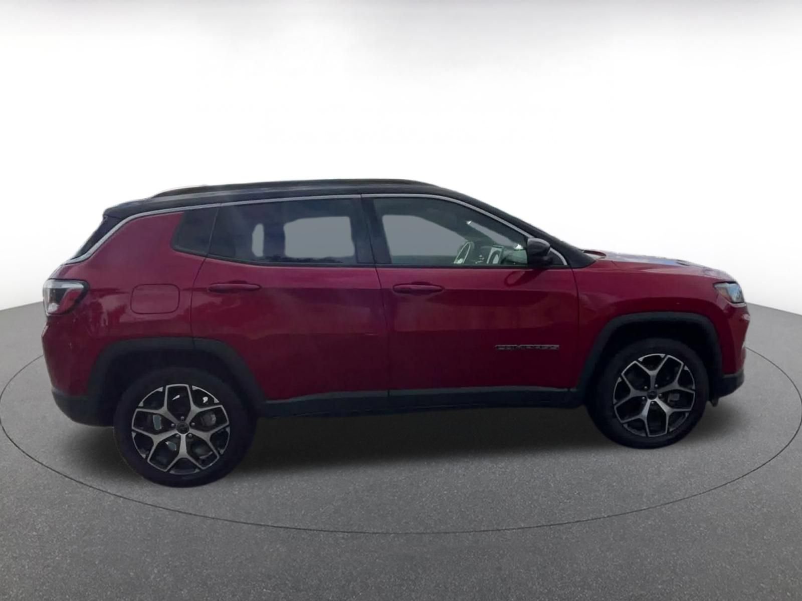 Used 2025 Jeep Compass Limited AWD/4WD image 15