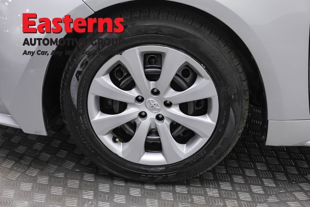Used 2021 Toyota Corolla LE w/ Protection Package (TMS) FWD image 31