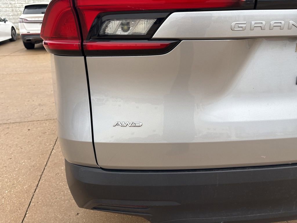 Used 2025 Toyota Grand Highlander AWD image 8