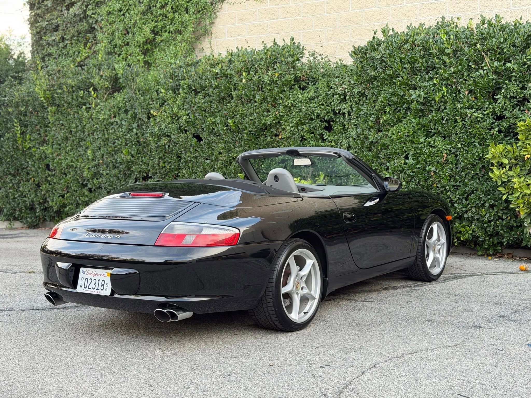 Used 2003 Porsche 911 Carrera 4 image 5