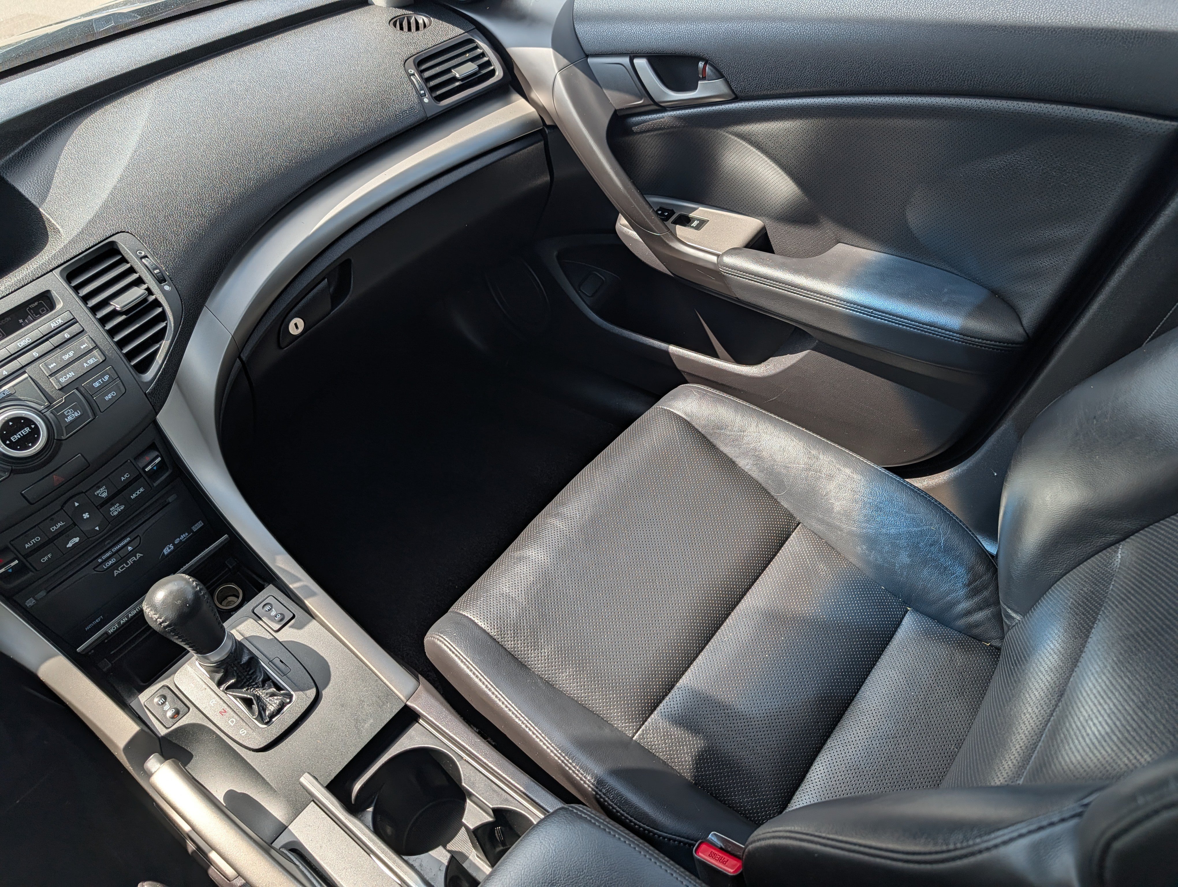 Used 2010 Acura TSX Sedan FWD image 11