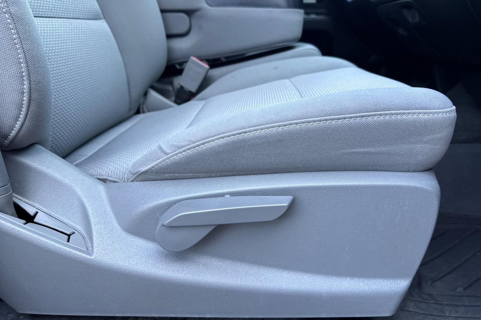 Used 2018 Chevrolet Silverado 1500 Custom w/ Custom Value Package image 23