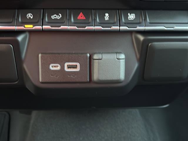 Used 2022 Chevrolet Silverado 1500 LT image 23