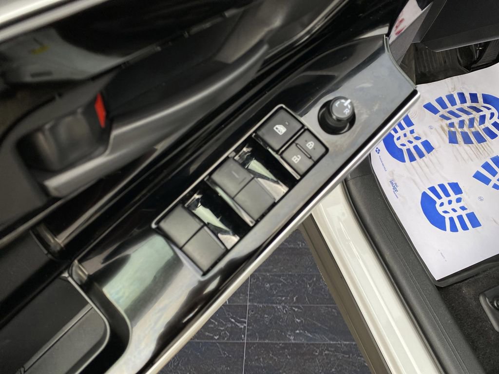 Used 2024 Toyota bZ4X XLE image 37