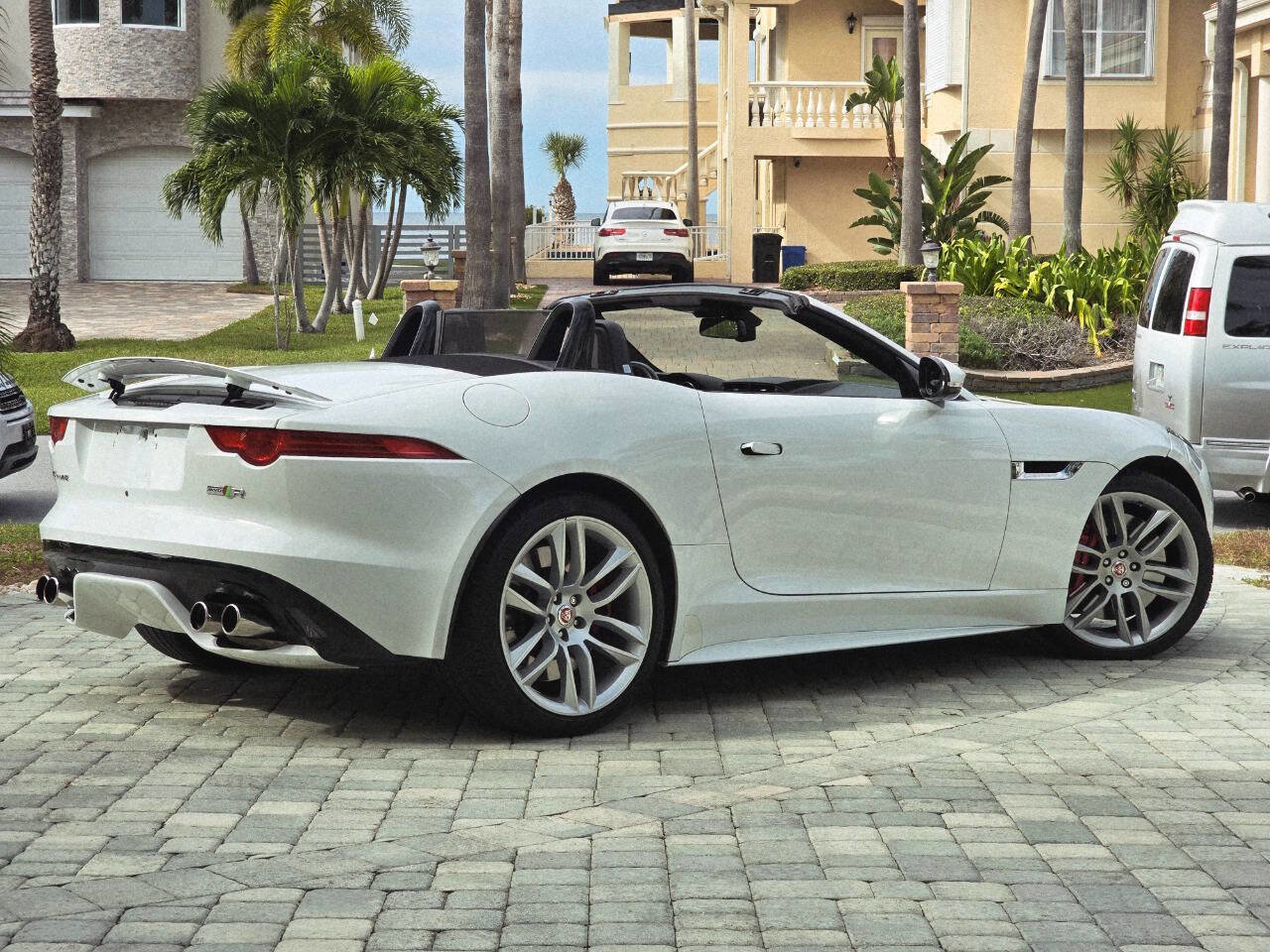 Used 2016 Jaguar F-TYPE R image 11
