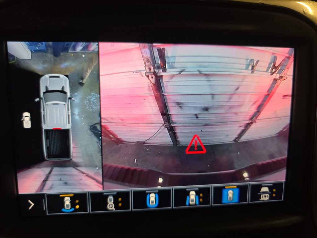 Used 2022 Chevrolet Silverado 2500 LTZ w/ LTZ Premium Package image 20