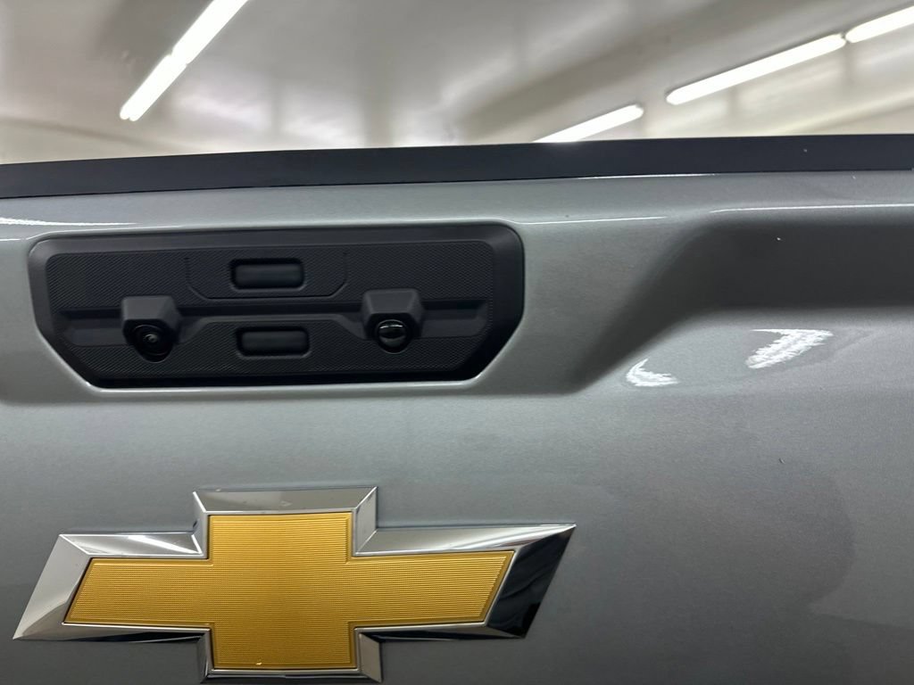 New 2026 Chevrolet Silverado 1500 High Country AWD/4WD image 16