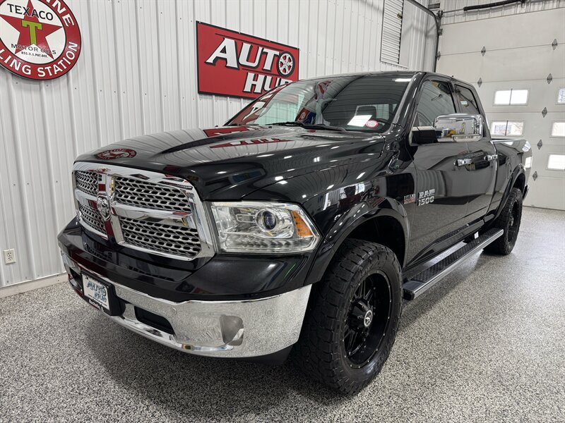 Used 2016 RAM 1500 Laramie w/ Convenience Group AWD/4WD image 2