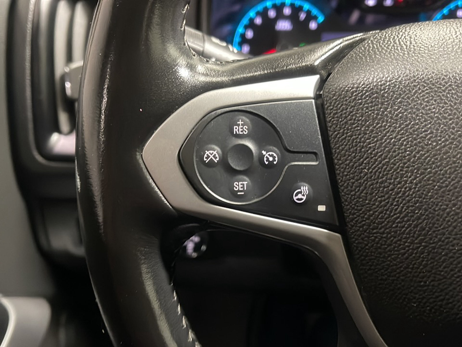Used 2022 Chevrolet Colorado ZR2 AWD/4WD image 5
