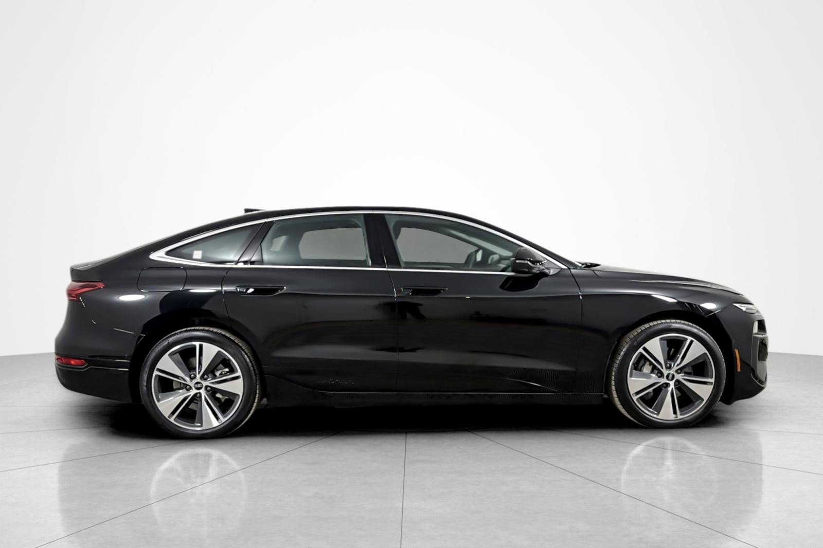 Certified 2025 Audi A6 e-tron Premium Plus w/ Premium Plus image 6