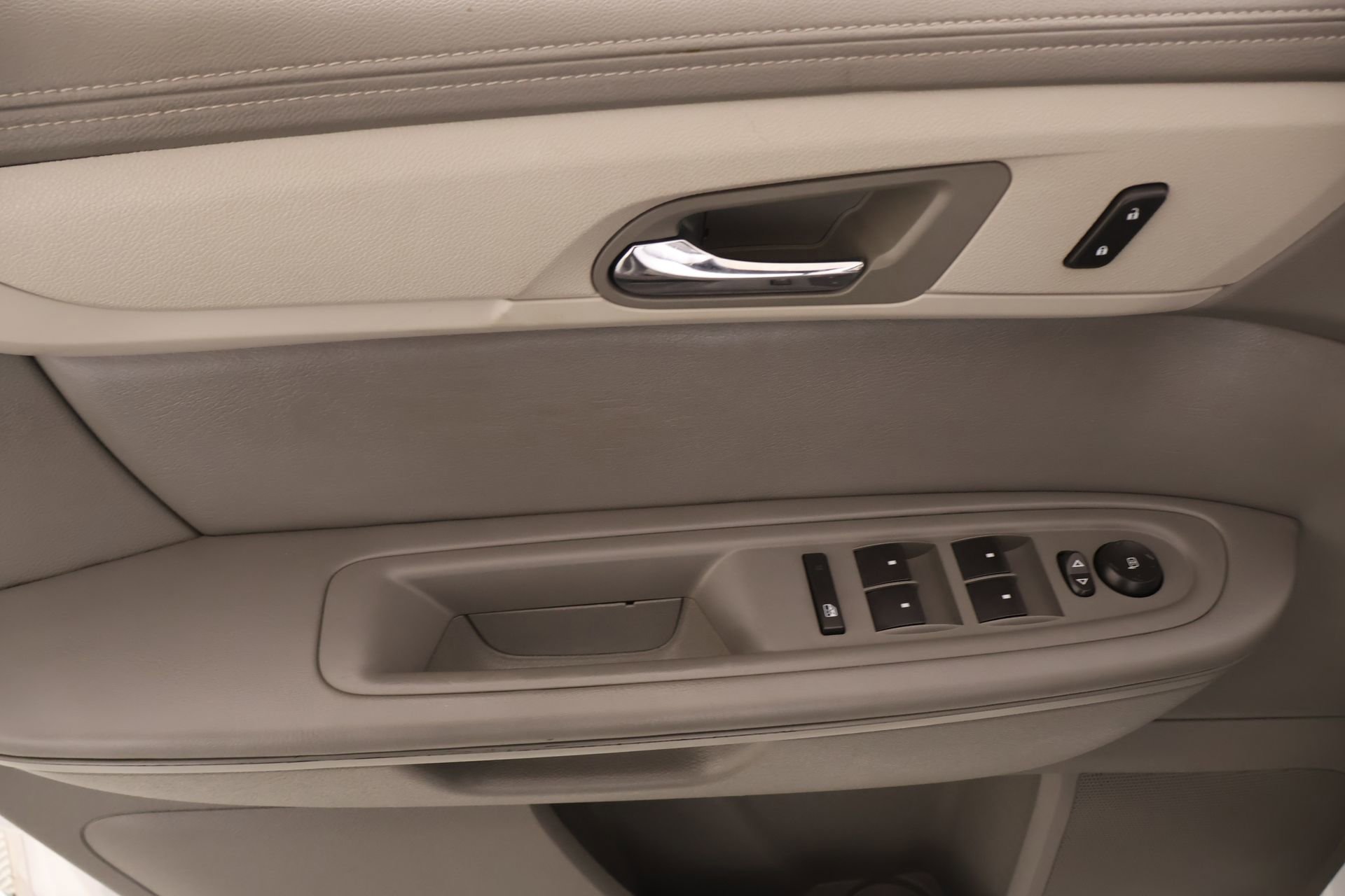 Used 2017 Chevrolet Traverse LS FWD image 15