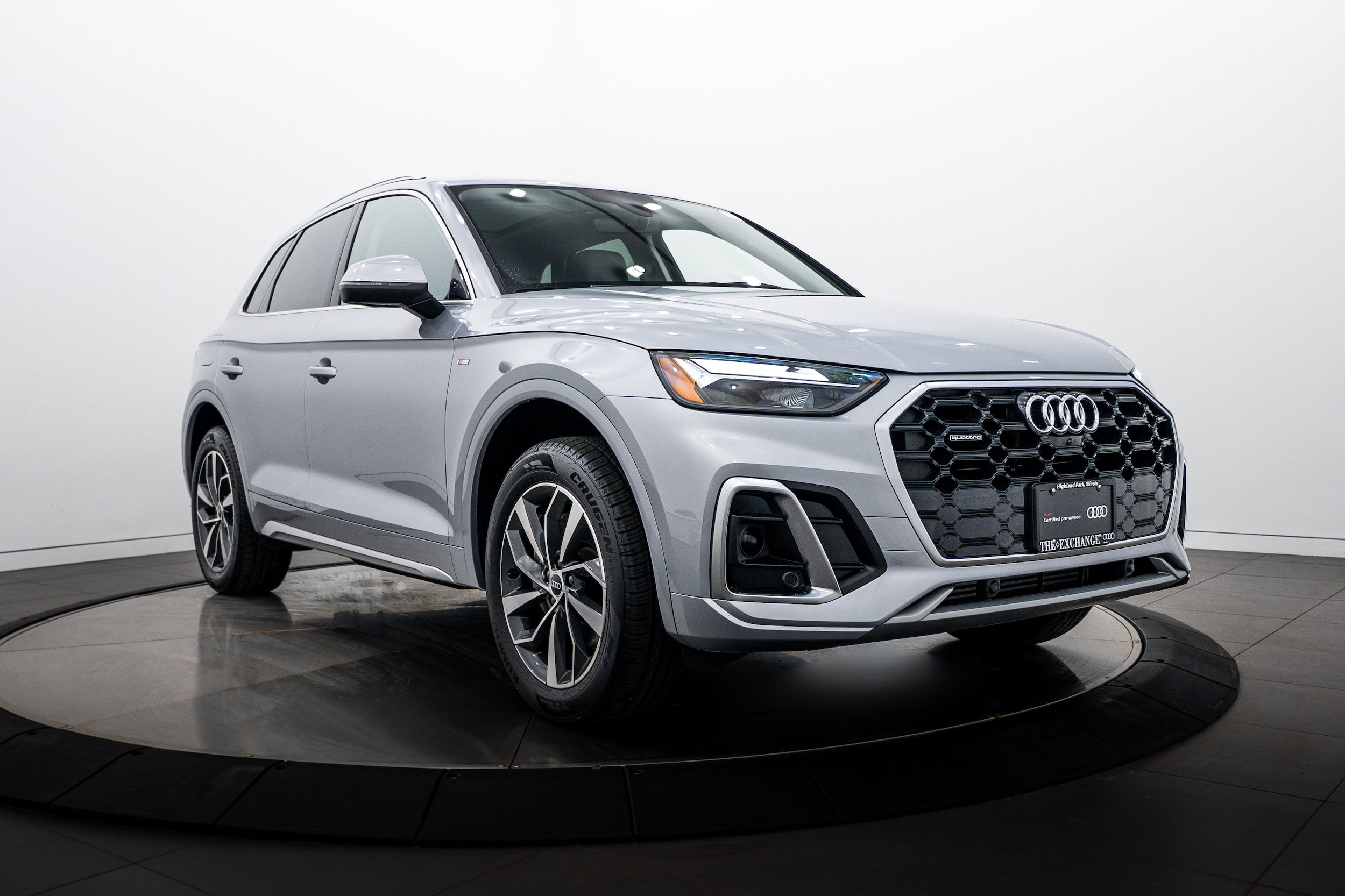 Certified 2023 Audi Q5 2.0T Premium Plus w/ Premium Plus Package AWD/4WD image 2