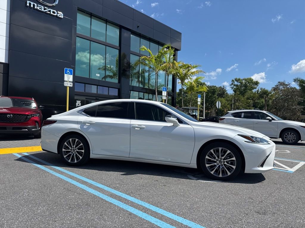 Used 2021 Lexus ES 350 w/ Premium Package image 3