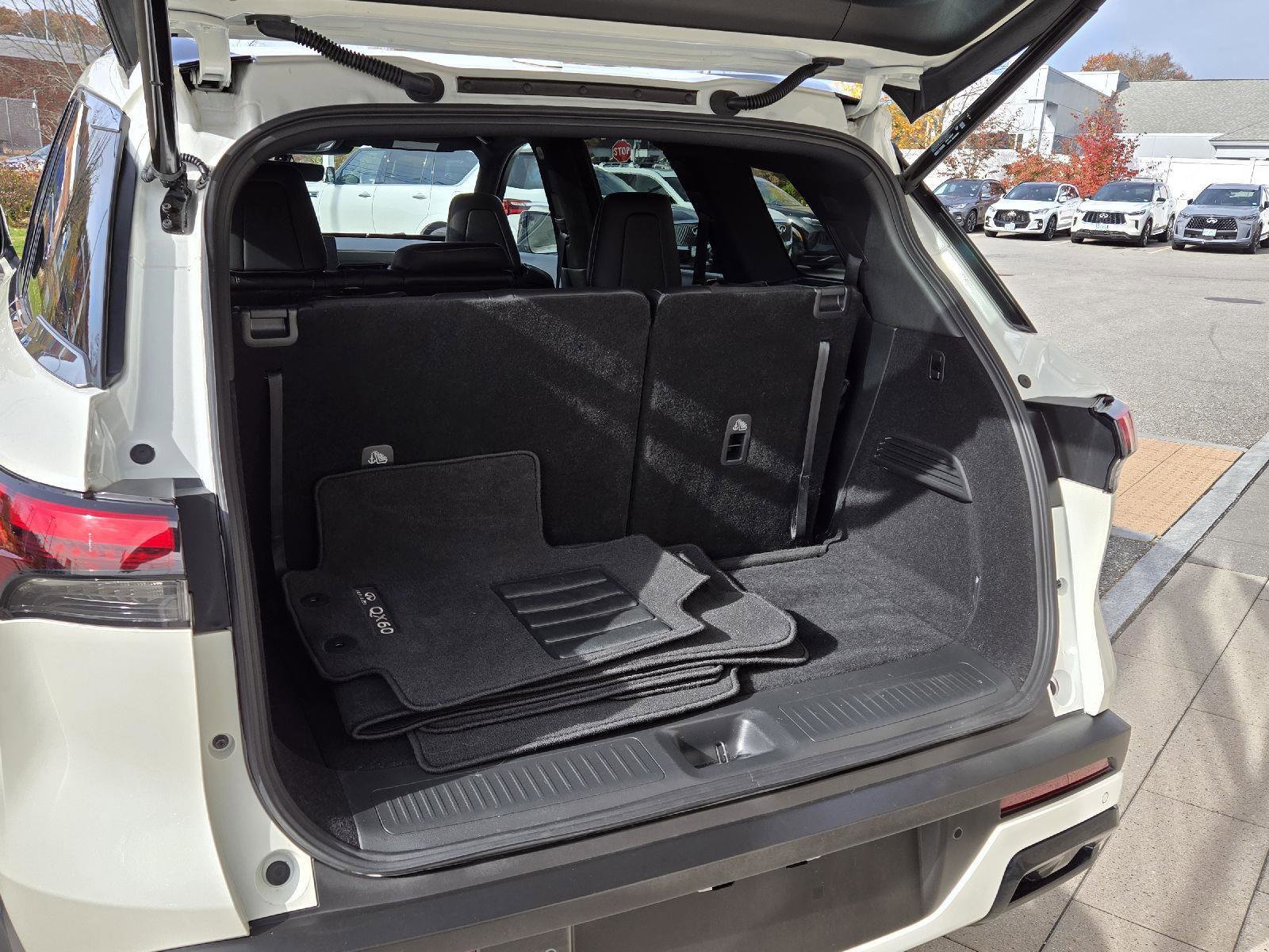 Certified 2025 INFINITI QX60 Luxe w/ Black Edition image 20