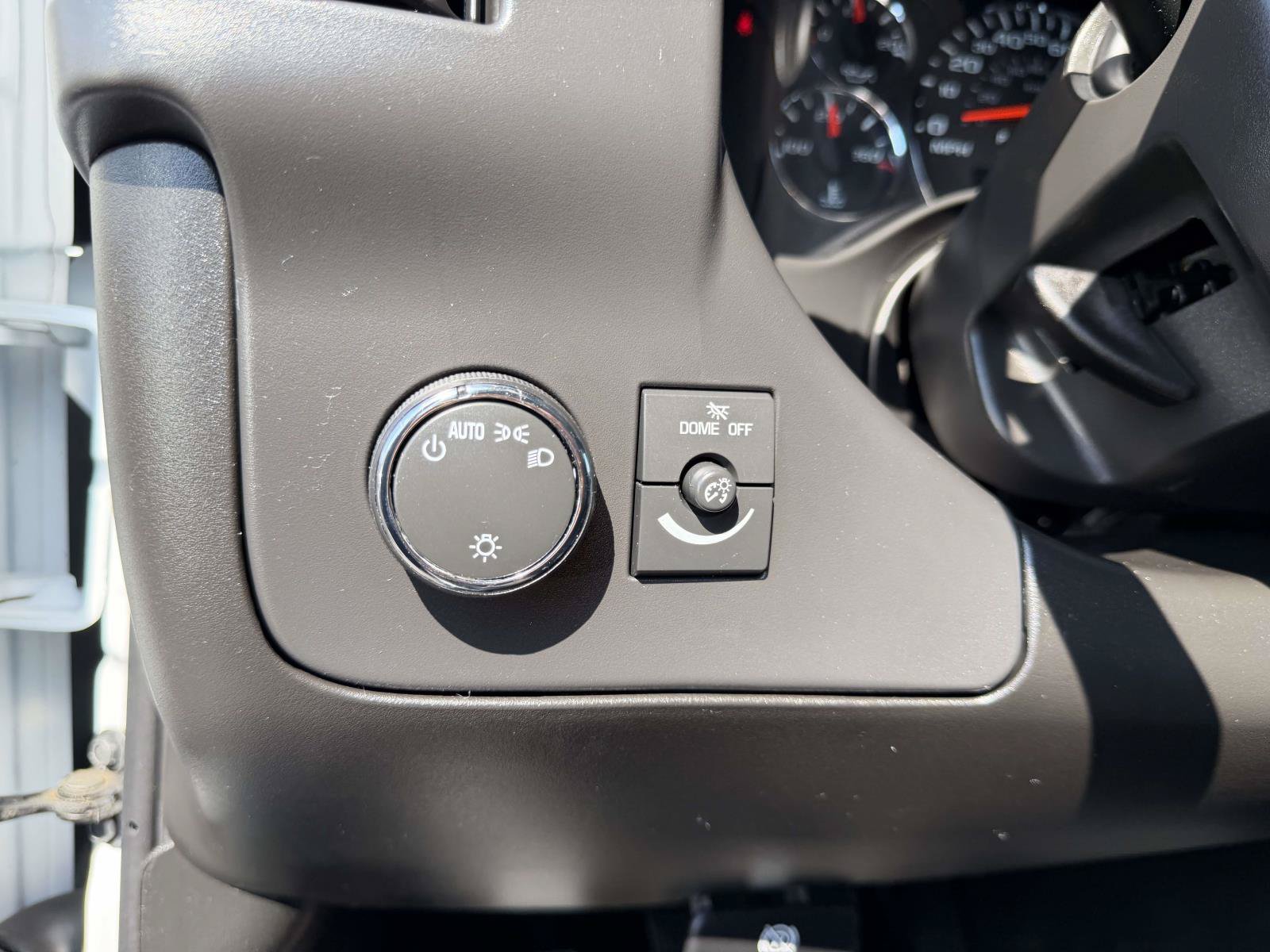 Certified 2025 GMC Savana 2500 w/ Driver Convenience Package RWD image 19