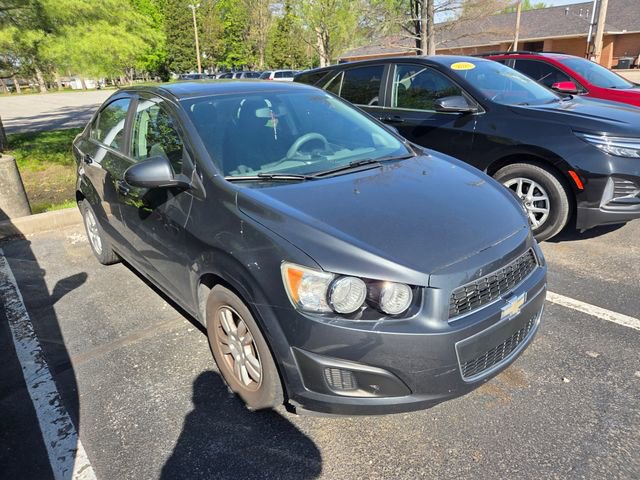 Used 2015 Chevrolet Sonic LT image 3