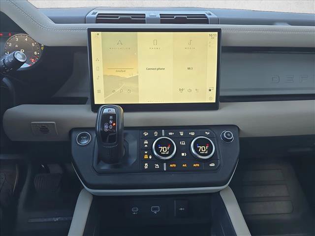Certified 2024 Land Rover Defender 110 SE image 21