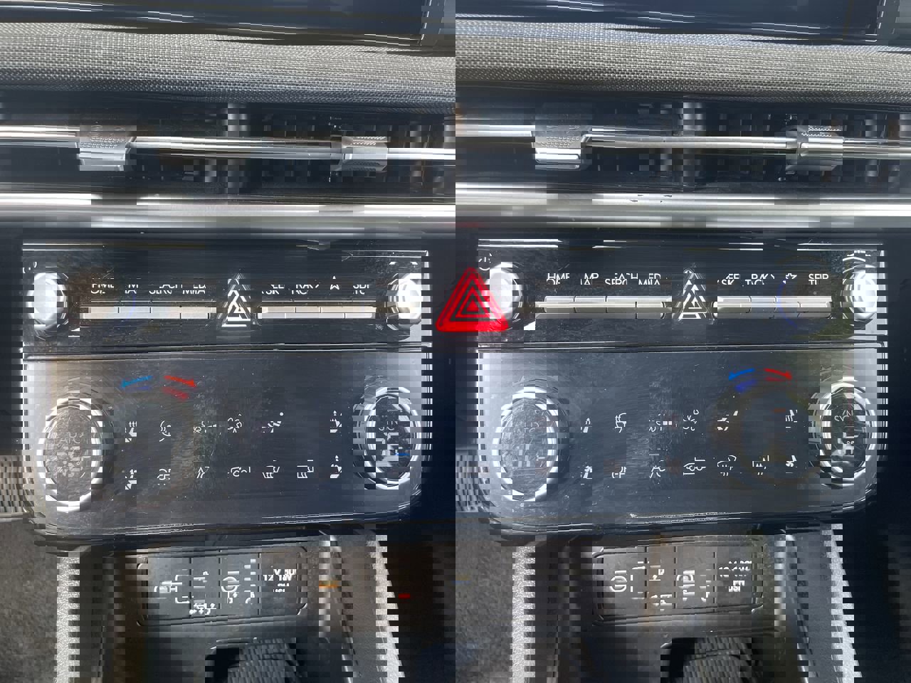 Used 2025 Hyundai Santa Cruz Limited image 24